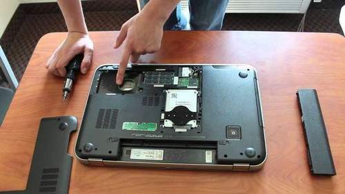 How To Change (Remove) A Hard Drive On A Laptop