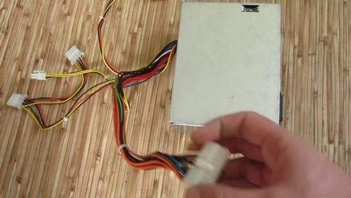 How to Change the Power Supply on a Computer