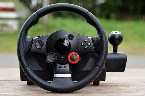 How to Connect a Steering Wheel to a Computer